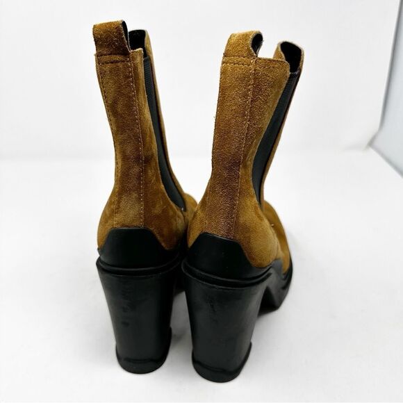 Marc Fisher Vanlisa Black Suede Heeled Lug Chelsea Rubber Heel Slip On Boot 9.5 - Picture 4 of 10
